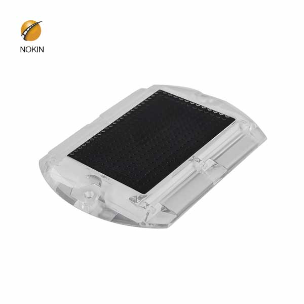 Cross safely with the SR-CROSSLED-S by NOKIN solar road stud light | World Highways